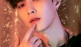 请人八卦爆料王霏霏视频,揭秘娱乐圈不为人知的幕后故事